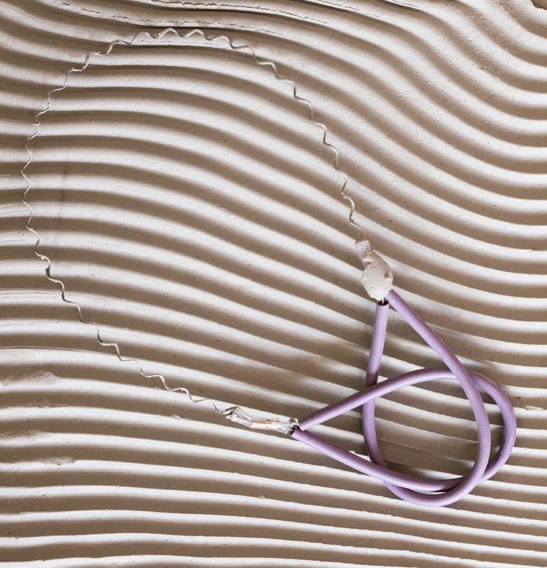 DIRTY GIRLS 9" ERGONOMIC WIGGLE WIRE